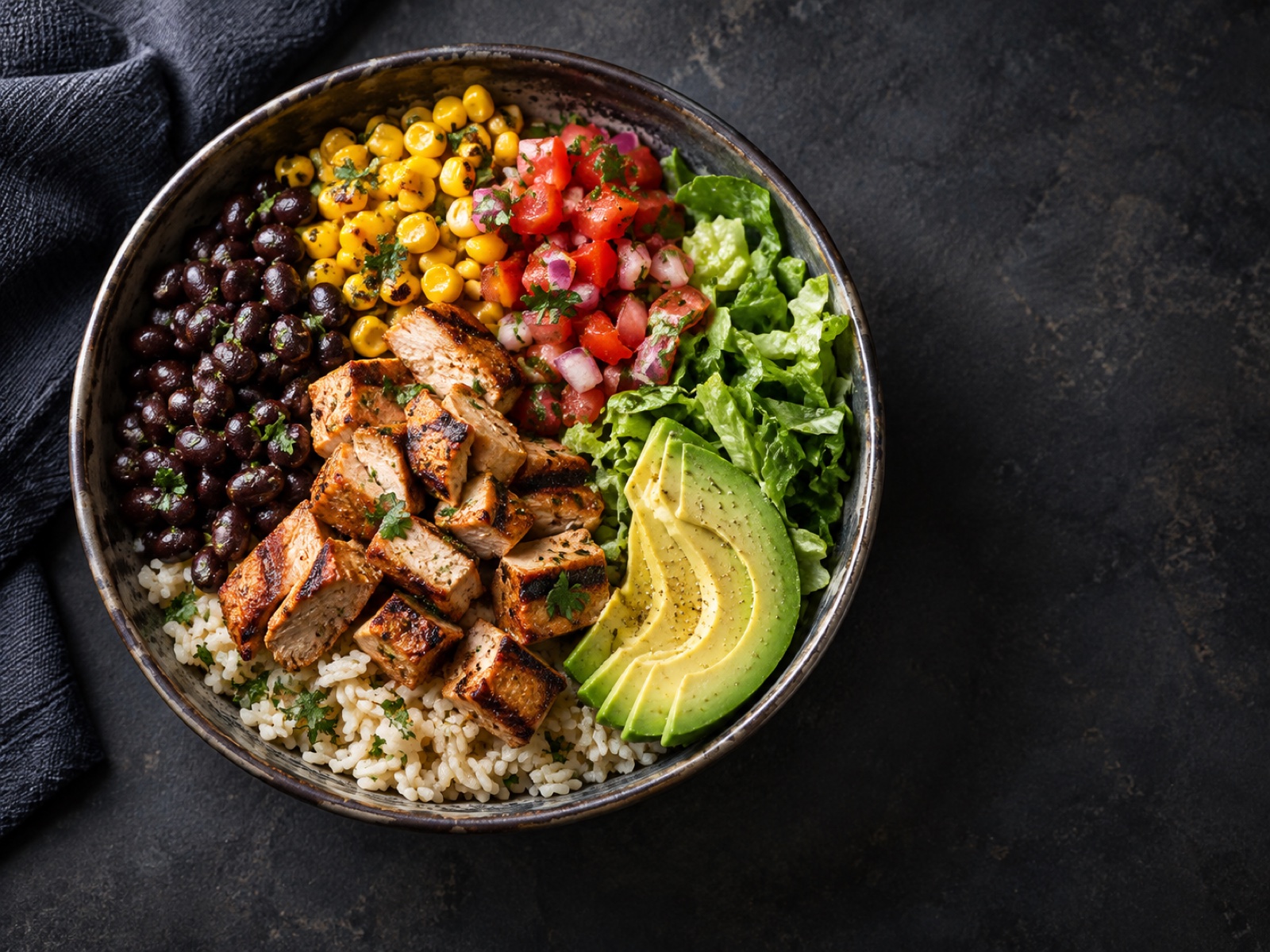 Chicken burrito bowl used to illustrate food logging in MaxRep